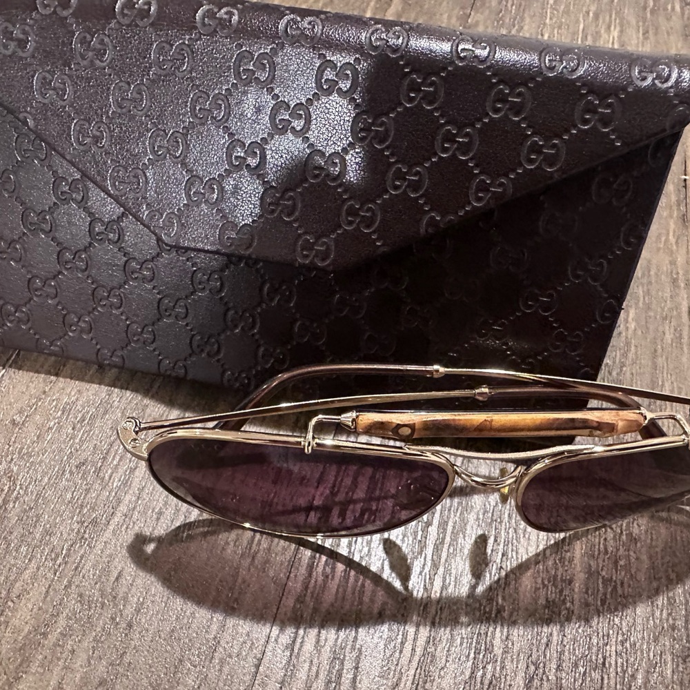 Authentic Gucci Gold Aviator Sunglasses with Purple Lenses - Picture 3 of 5